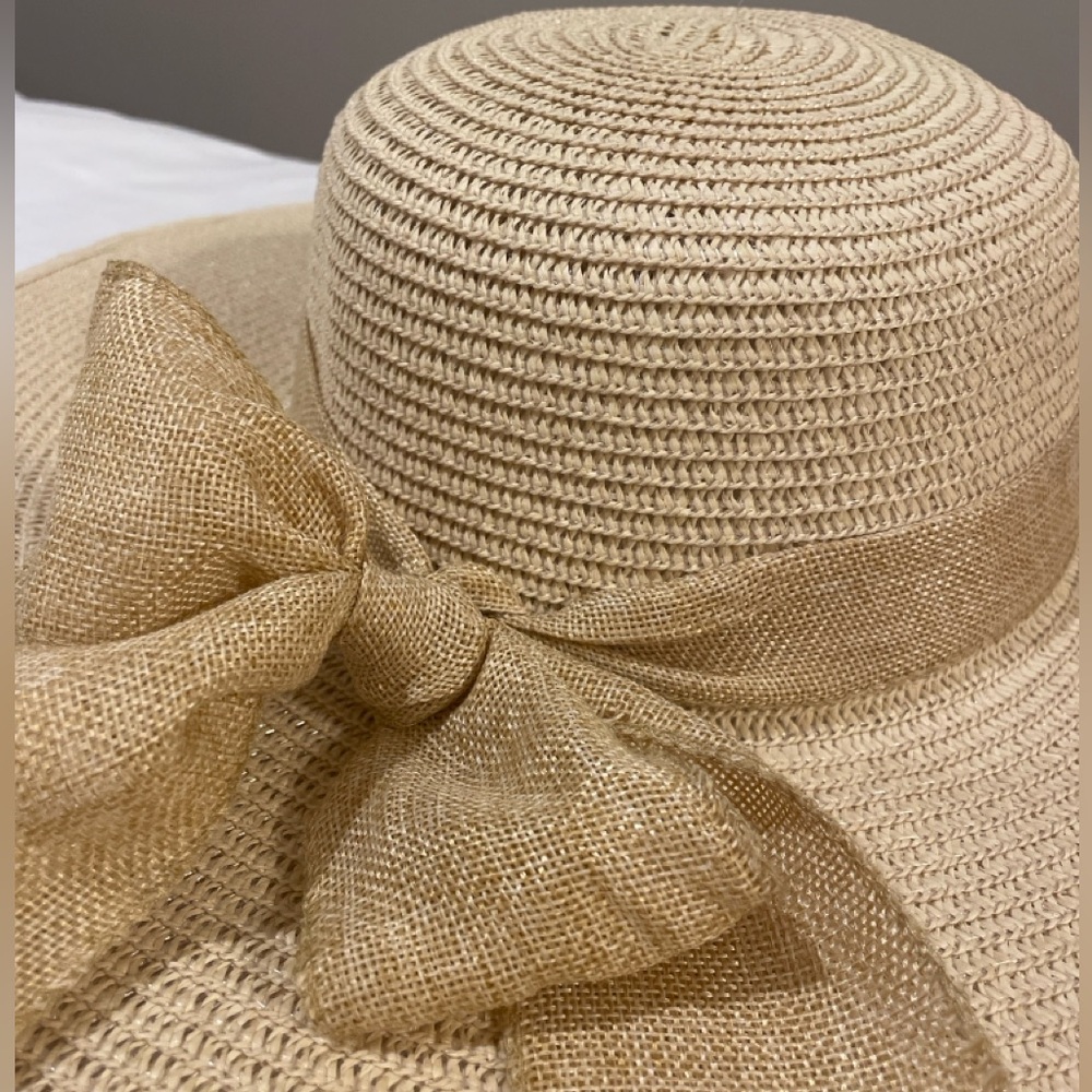 🩷Sale🩷Cream Wide-Brim Hat with Bow - Picture 2 of 6